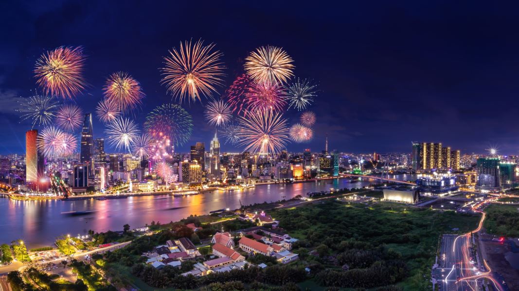 HCM City to add three fireworks displays in Bình Chánh, Củ Chi, Cần Giờ
