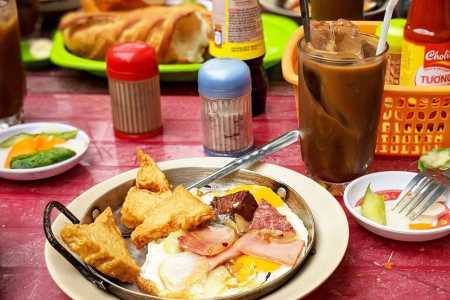 Breakfast of champions: 5 Saigon dishes to kick-start your day