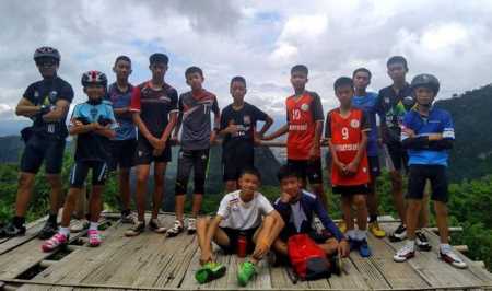 Giải cứu đội bóng Thái Lan: người thứ 11 đã được đưa ra khỏi hang