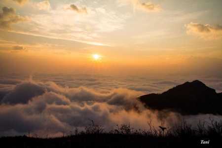 Chinh phục đỉnh Bạch Mộc Lương Tử cao hơn 3.000 m