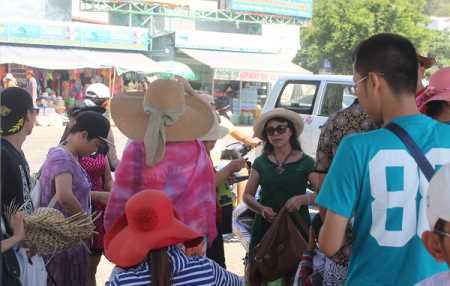 Có hay không doanh nghiệp Việt bảo kê đưa khách Trung Quốc đến Nha Trang?