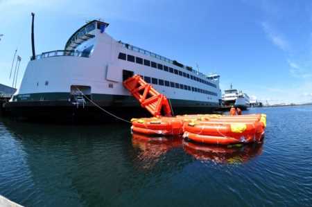 Du thuyền quốc tế làm gì để đảm bảo an toàn cho khách?