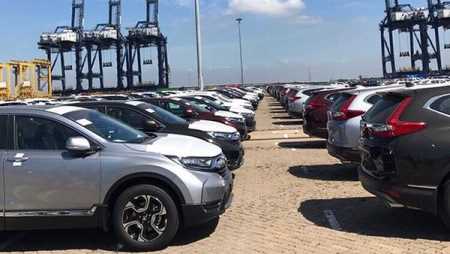 Car imports crawl into Vietnam in Q1: report