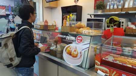 Foreign convenience stores go from strength-to-strength in Ho Chi Minh City